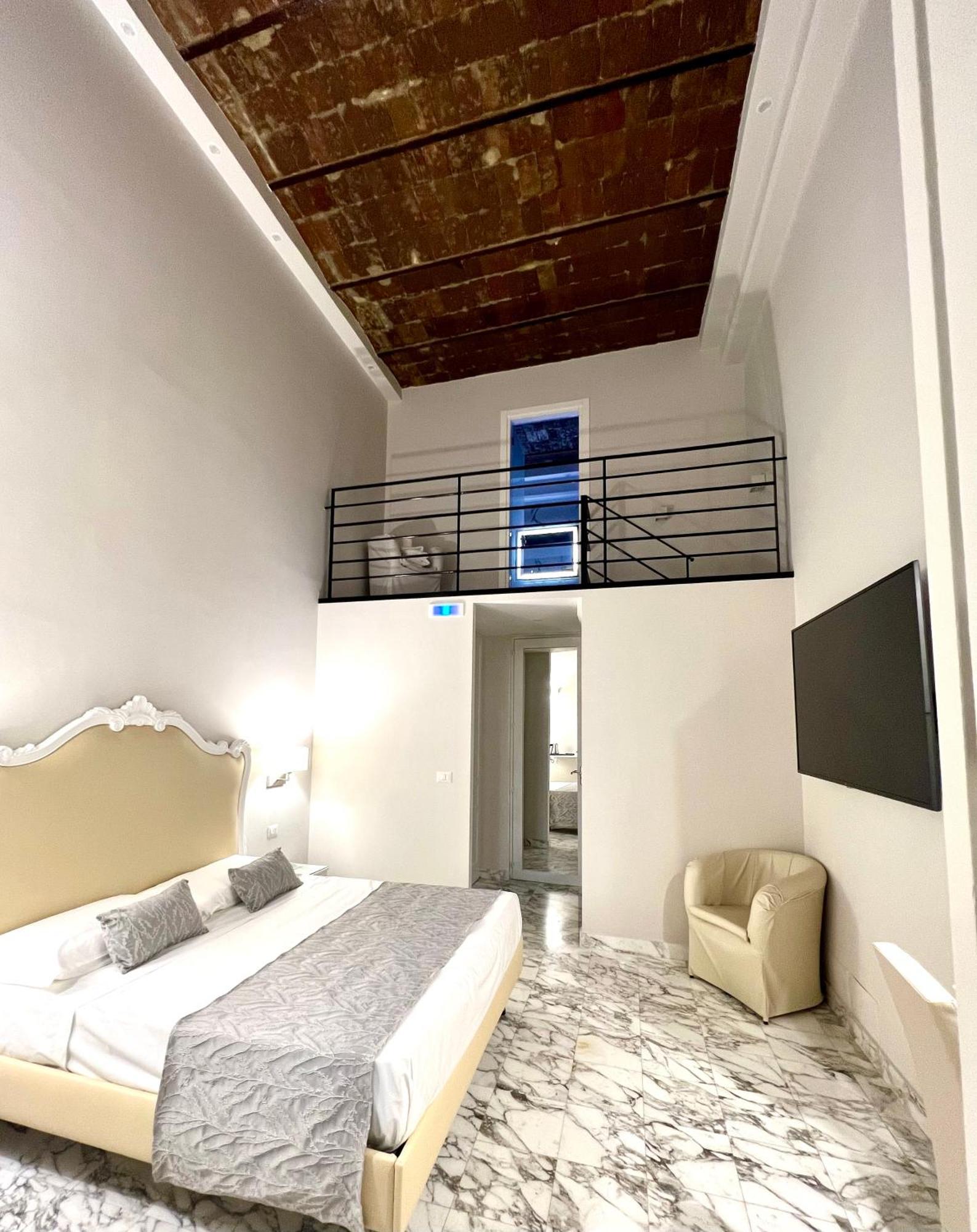 נאפולי Miluar Luxury B&B - Vanvitelli מראה חיצוני תמונה