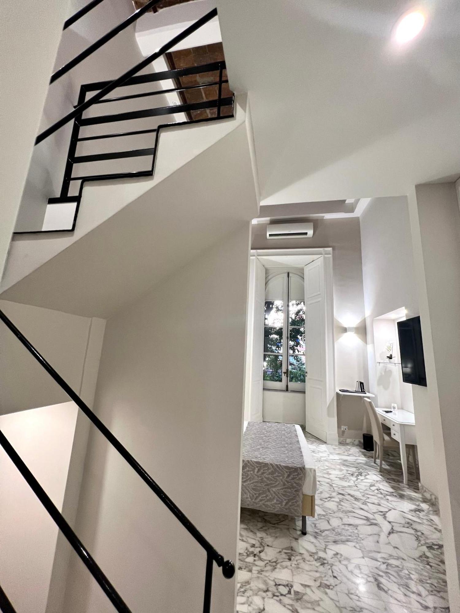 נאפולי Miluar Luxury B&B - Vanvitelli מראה חיצוני תמונה