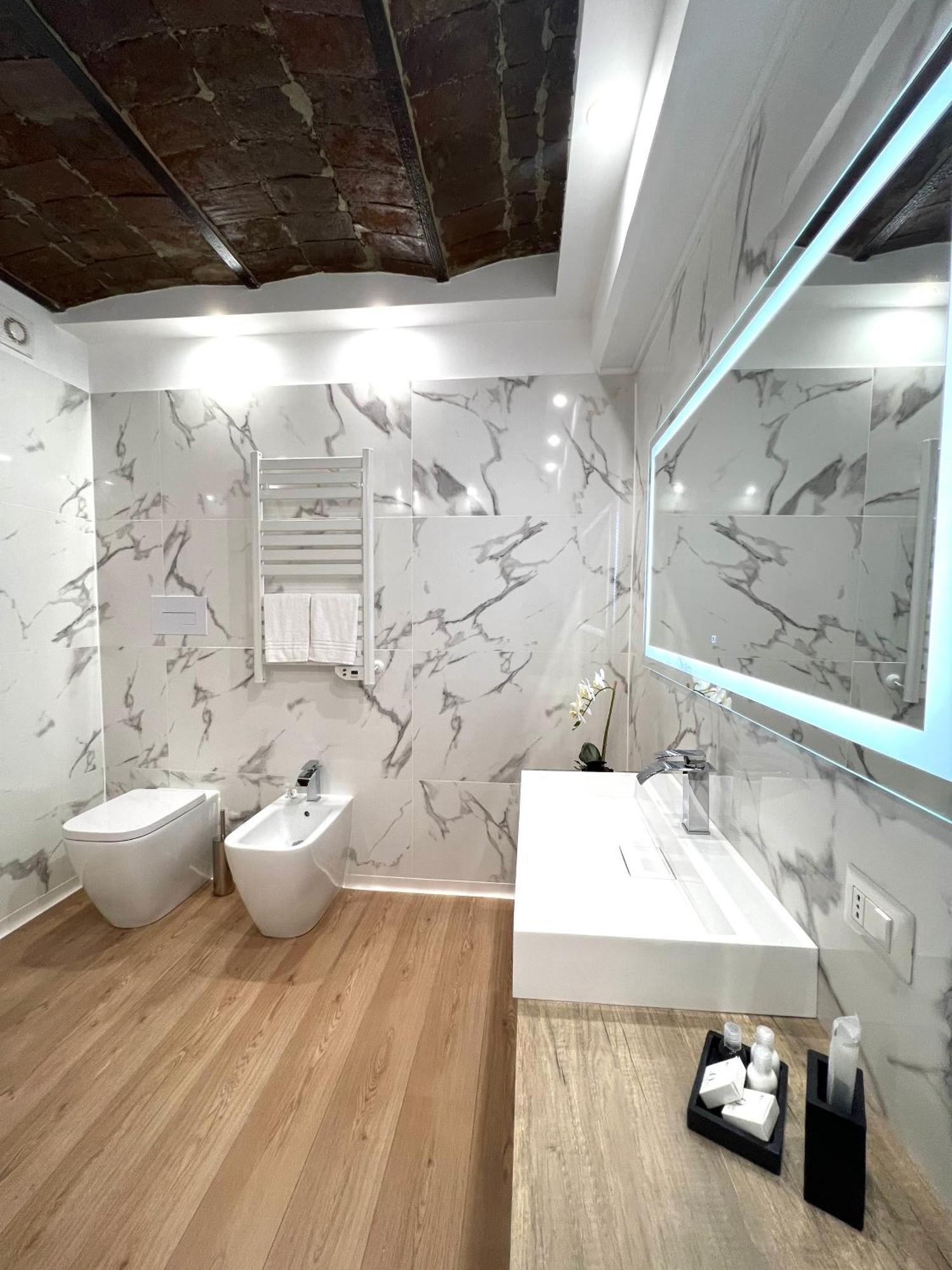 נאפולי Miluar Luxury B&B - Vanvitelli מראה חיצוני תמונה